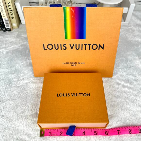 Louis Vuitton Dust Bag, shopping bag, box, gift card ribbon package set - Picture 5 of 7
